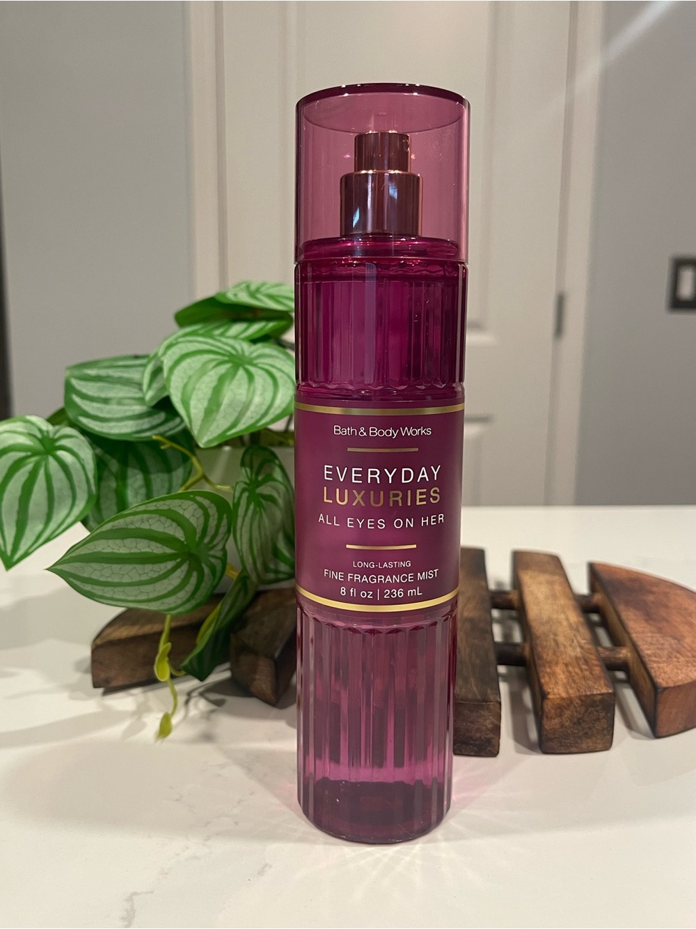 Bath & Body Works Everyday Luxuries All Eyes On Her Fine Fragrance Mist - Pink